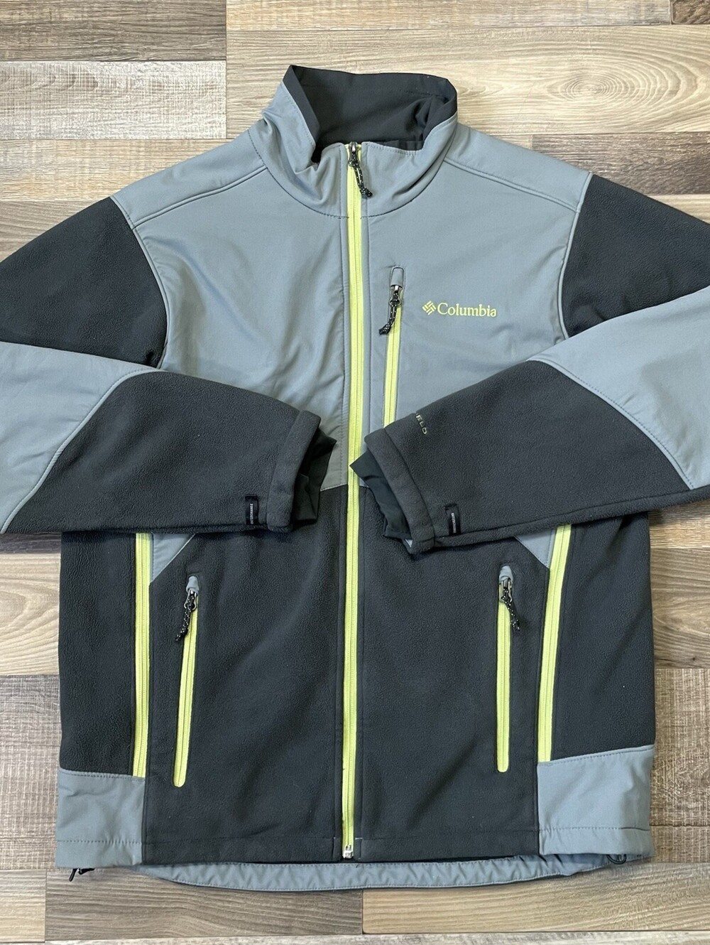 Columbia Sportswear Softshell Fleece Jacket Men’s Size L Gray Black Neon Zipper